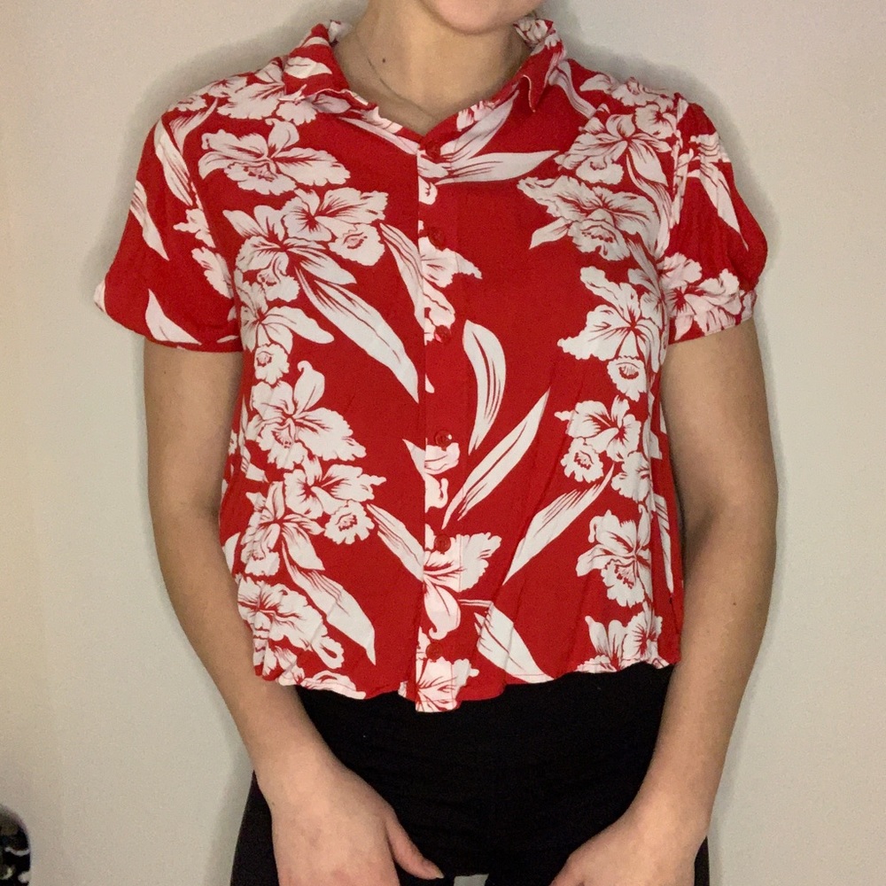Red crop Hawaiian shirt